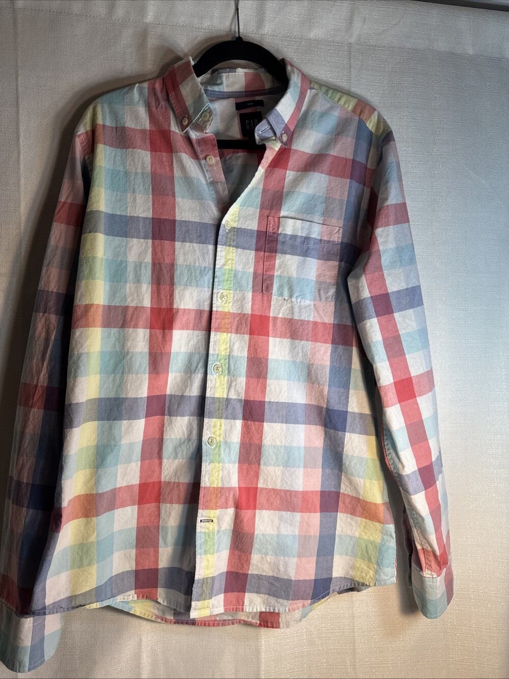 GAP Men’s Slim Fit Button-Down ShirtPastel Multi-Color Check Plaid Large